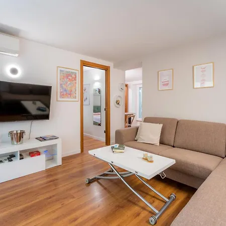 Villafranca Loft, Modern Nearby The Station Apartamento Roma